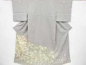 リサイクル　枝梅模様刺繍三つ紋色留袖(比翼付き)